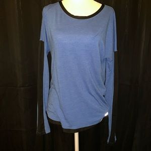 Long sleeve athletic top